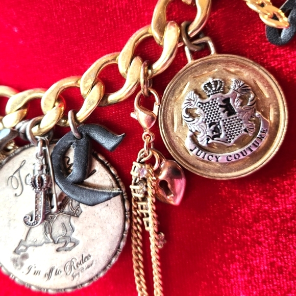 JUICY COUTURE Y2k Western Horseshoe JC Spurs Gold Chunky 16" Chain Toggle EUC LN - Picture 9 of 16